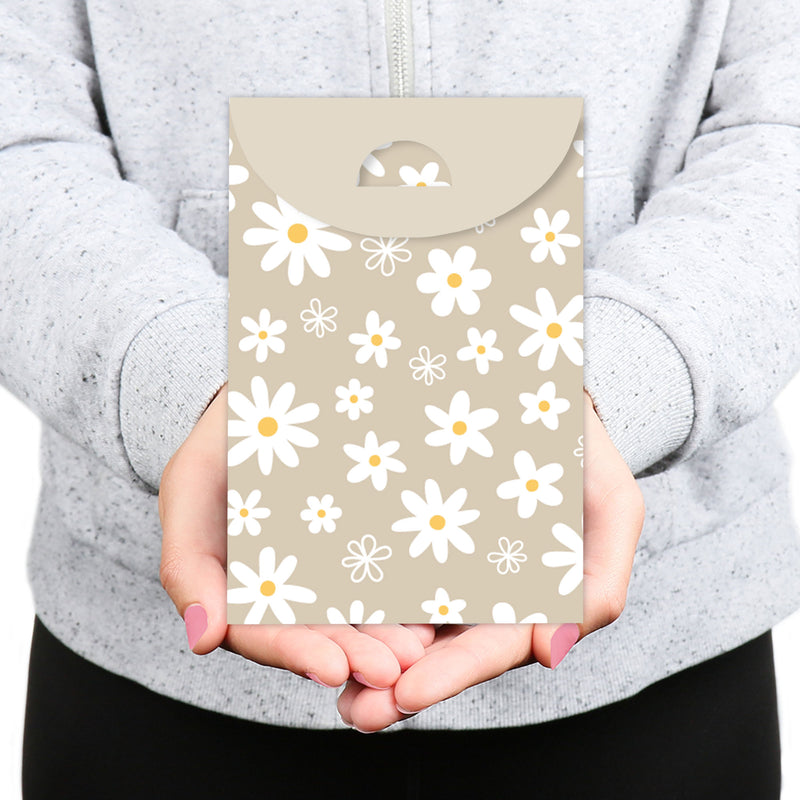 Tan Daisy Flowers - Floral Gift Favor Bags - Party Goodie Boxes - Set of 12